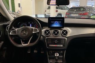 Mercedes CLA MERCEDES-BENZ  CLA 200