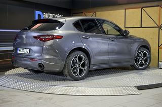 Alfa Romeo Stelvio   2.2 Diesel 154kW 210CV Veloce Q4