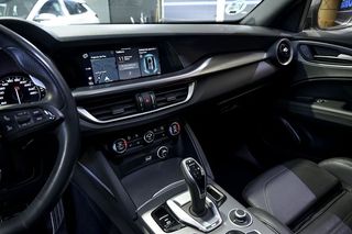 Alfa Romeo Stelvio   2.2 Diesel 154kW 210CV Veloce Q4