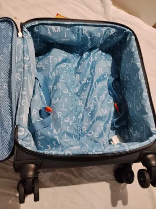 Maleta de viaje American Tourister buscador de mar