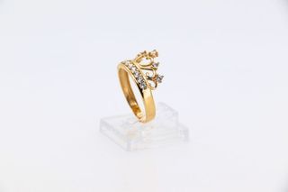 ANILLO GRANDE CORONA CIRCONITAS BLANCAS. Oro 18k.