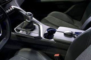 Peugeot 3008   1.5 BlueHDi 96kW 130CV SS Allure