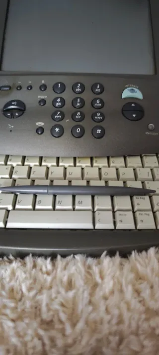 Teléfono Alcatel Web Touch con Teclado