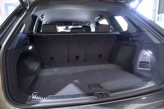 Volkswagen Touareg   Prem Eleg 3.0 V6 TDI 210kW Tip 4M