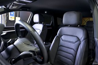 Volkswagen Touareg   Prem Eleg 3.0 V6 TDI 210kW Tip 4M