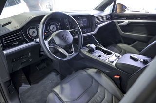 Volkswagen Touareg Prem Eleg 3.0 V6 TDI 210kW Tip 4M
