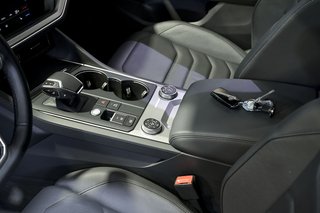 Volkswagen Touareg Prem Eleg 3.0 V6 TDI 210kW Tip 4M