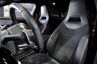 Mercedes CLA MERCEDES-BENZ   MercedesAMG 35 4MATIC Shooting Bra