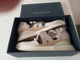 Zapatillas abiertas Gioseppo beige/blanco