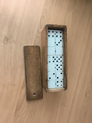 Juego Dominó Vintage con Caja