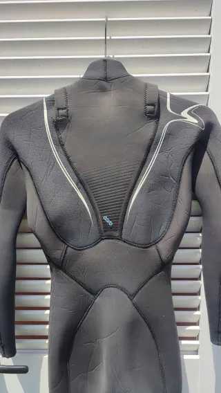 Neopreno surf talla M 4'3 mm