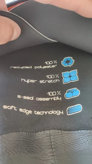 Neopreno surf talla M 4'3 mm