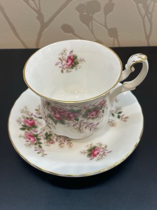Taza de té Royal Albert Lavander Rose