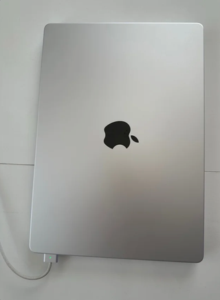 MacBook Pro 14 M3 Max 36GB 1TB + Apple Care 1 año