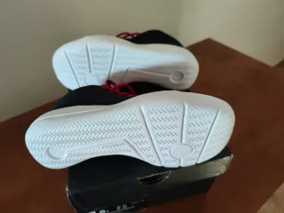 Jordan Eclipse Chukka 37.5 Negro/Rojo