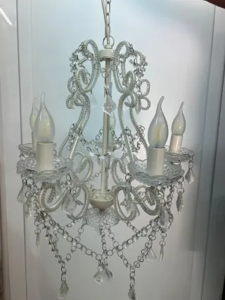 Lámpara araña de cristal y metal