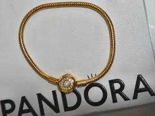 Pulsera Pandora Corona Dorada