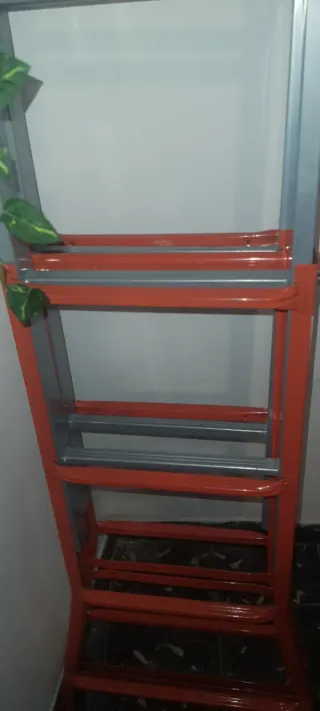 Escalera metálica