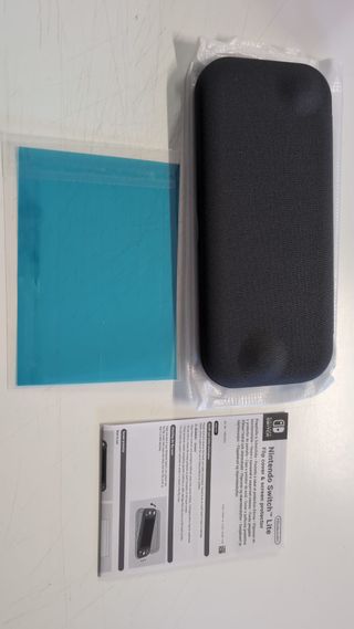 Custodia Flip e Pellicola Protettiva Nintendo Swit