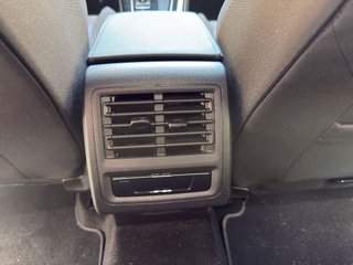 Volkswagen Golf GTE - Híbrido enchufable
