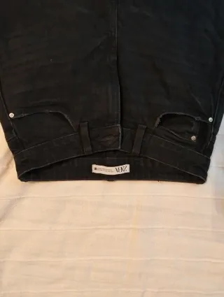 Vaqueros Zara Anchos Negros T.32