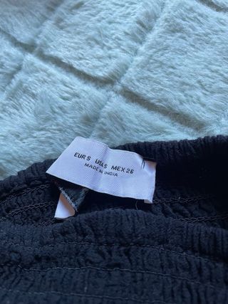 Falda Bershka volantes negra