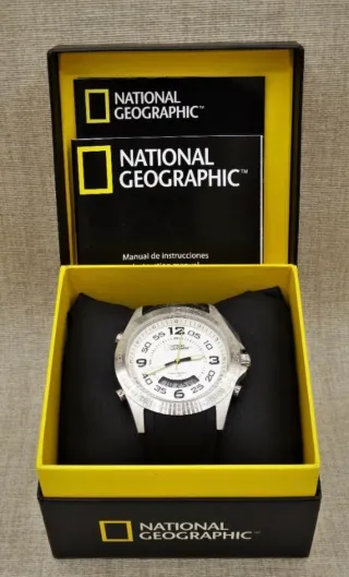 Reloj National Geographic Plata y Blanco