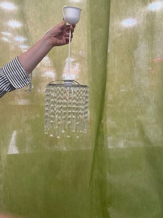 Lámpara colgante de cristal y metal