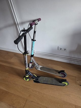 Dos Patinetes Oxelo Mid5 con freno en el manillar