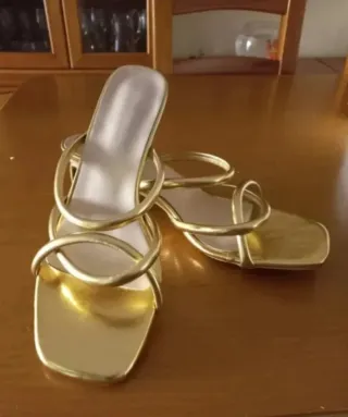 Sandalias doradas tacón mujer talla 41