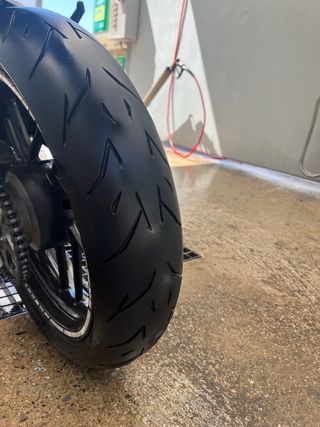 Moto Voge 125R 2024 Negra