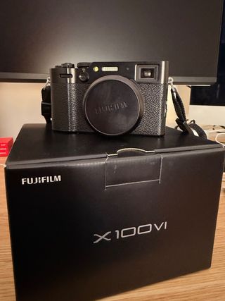 Fujifilm X100VI Negra - Nueva