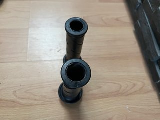 Puños Ducati Diavel 1200 Originales ( SIN CAIDAS).