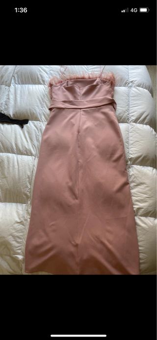 Vestido plumas