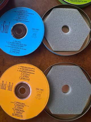 Colección 8 CDs en Lata