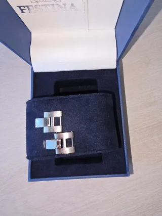 Reloj Festina Mujer Plata y Negro. Impecable.