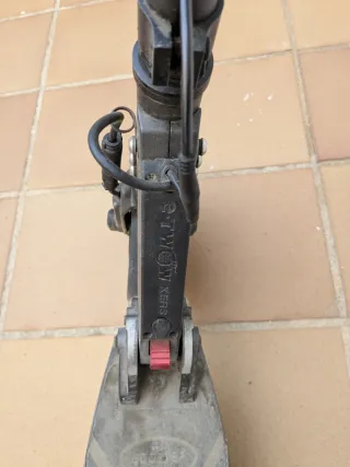 Patinete eléctrico E-TWOW Booster
