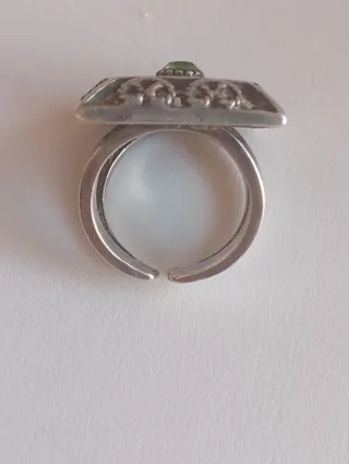 Anillo plata con piedra verde