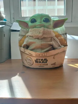 Muñeco Grogu Star Wars Grande