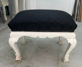 Banquillo antiguo a restaurar