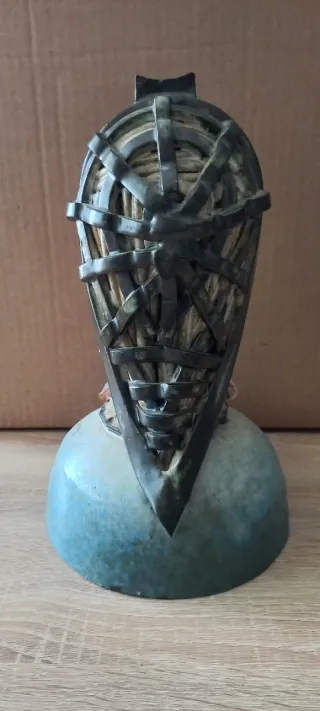 Figura cerámica Elisa