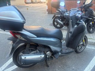 Honda SH300 Gris - Maxi Scooter