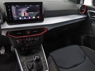 SEAT Arona 2024