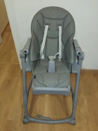 Trona de bebé gris