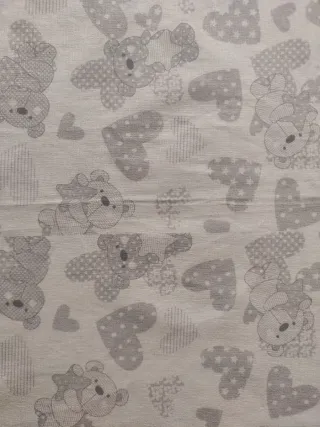 Telas infantiles con ositos y corazones