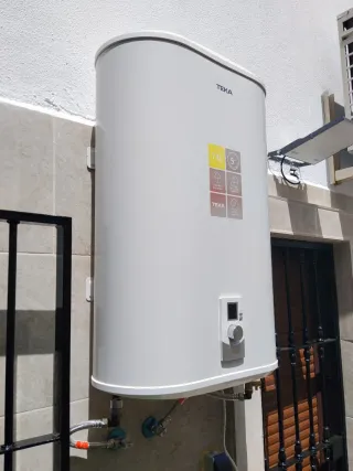 Termo eléctrico Teka 74L