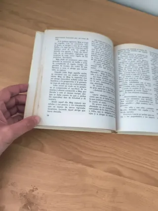 Libro vintage Aquellas Mujercitas