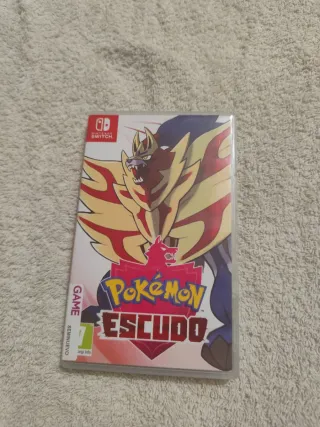 Nintendo Switch Lite Gialla + 3 Giochi Pokémon