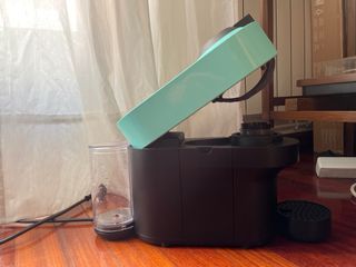 Cafetera Nespresso Vertuo Mint
