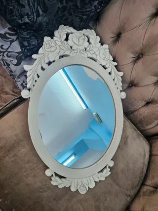 Espejo decorativo ovalado blanco